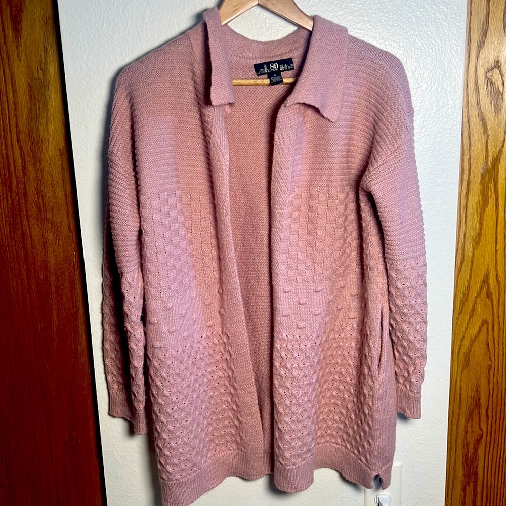 Pink cardigan, amazingly soft with a beautiful pattern